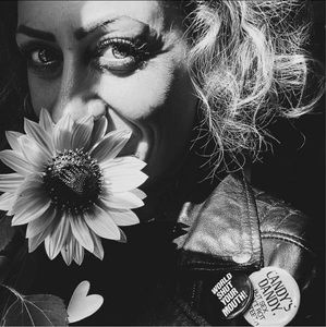 Meet your Posher, Nico